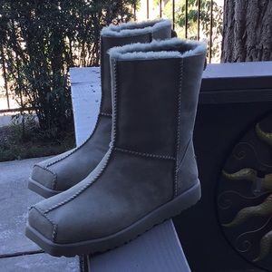 UGG Eckhaus Latta Grey Lamb Suede Shearling Boots Unisex men 9/women 10